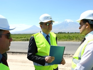 Վարչապետը ստուգել է «Հյուսիս-հարավ» ճանապարհային ծրագրով կառուցվող ճանապարհի բետ