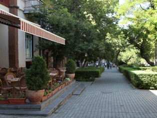 Երեւանում 4 հազար տնտեսվարողներ բարեկարգել են հարակից տարածքները