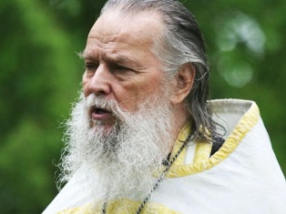 «Дождь» связал убийцу священника Адельгейма с «нашистами» - телеканалу дали 24 ч