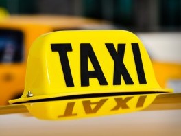 Таксисты отложили акцию протеста у Минтранса Армении до конца летних отпусков