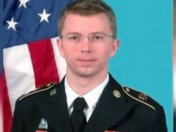 WikiLeaks: Мэннинг принес извинения под давлением