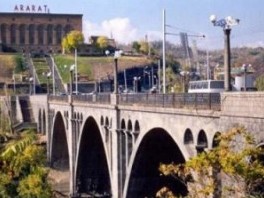 В Ереване Полиция предотвратила самоубийство молодого человека