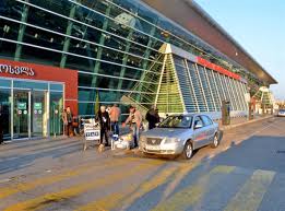 Таджикского оппозиционера задержали в аэропорту Тбилиси