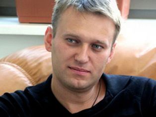 Навальный требует снятия Собянина с выборов