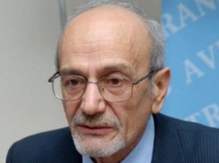 Արմեն Պողոսյան. Երեւանում նորակառույցները կառուցվում են հենց ավագանու աչքի առաջ