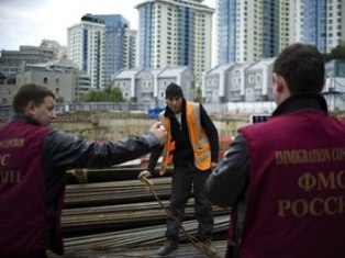 Депортация вьетнамских нелегалов обошлась Москве в 800 тысяч рублей