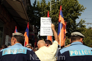 Ով իրան ասի Լֆիկ, ես էլ կֆռամ կասեմ՝ տռուսիկ. Սամվել Ալեքսանյանի կողմնակիցը՝ ակտ