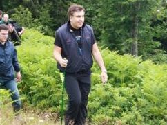 Саакашвили покоряет Казбек