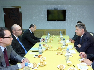 Armenian PM meets with Kazakh deputy PM