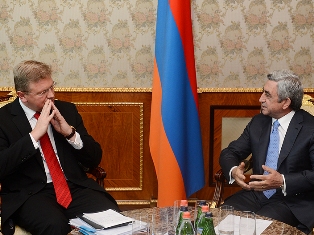 Серж Саргсян: Армения будет продолжать масштабные реформы