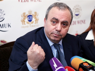 Դատավորը ոչ թե  դատ է վարում, այլ սամասուդ է անում, մեկ է էլի հաղթելու ենք. Հրան