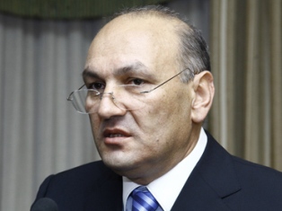 «Ժողովուրդ». ՊԵԿ նախագահի դեմ մահափորձ կատարած Մուսկուլ Գագոյի ընտանիքը լուրջ խն