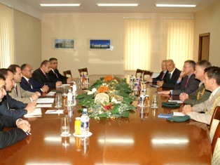 Defense Minister welcomes newly appointed UK military attaché
