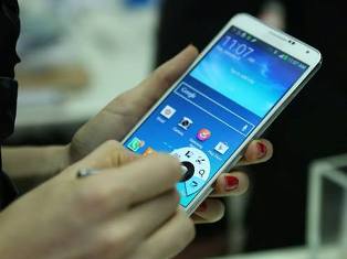 SAMSUNG-ի Note 3-ն ու Gear-ը արդեն Հայաստանում են (ֆոտո)