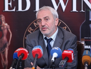 Ցեց ընկած, ճիճու կերած անկախություն ունենք, բայց այն անշրջելի է. Արամ Մանուկյան