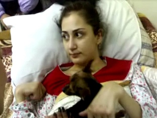 Քթի պլաստիկ վիրահատությունից հետո 6 ամիս կոմայի մեջ գտնված Սաթենիկի ձեռքը վիրահա