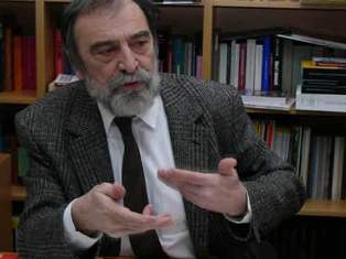 Թուրքիայում լույս է տեսել «Հայերը գրականության մեջ» գիրքը
