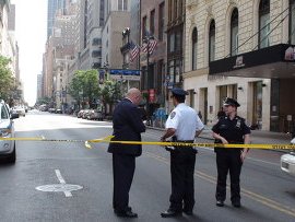 В США полицейские застрелили вооруженного мужчину возле вуза