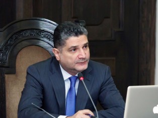 Премьер-министр Армении: Государственные предприятия плохо контролируются
