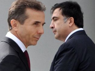 Кандидаты от партий Иванишвили и Саакашвили лидируют в борьбе за пост президента