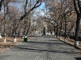 «Առավոտ». Կոմայգու այլասերների եւ նրանց հետ գիշեր անցկացնող պաշտոնյաների մասին