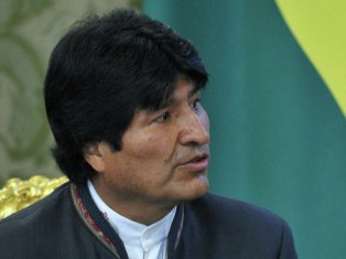 Листья коки предсказали Моралесу третий президентский срок и предательство народ