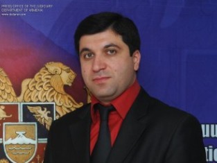 Միսակ Մարտիրոսյանն ազատվել է Դատական դեպարտամենտի ղեկավարի պաշտոնից, հայտնի է պա