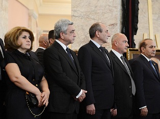 Armenia bids final farewell to Sos Sargsyan (PHOTOS)