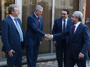 Նախագահն այցելել է ԱԱԽ անվտանգության սպառնալիքների վերլուծության եւ գնահատման կե