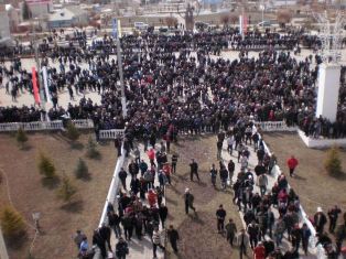В Кыргызстане вновь начались протесты из-за золотого рудника Кумтор