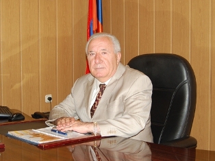 Former governor appointed adviser to chief of Armenian police