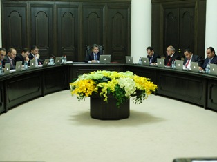 Արդարադատության նախարարը կառավարությանը մեղադրեց Սահմանադրական լիազորությունները