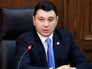 Правящая партия не комментирует инцидент между лидерами «Оринац еркир» и «Процве