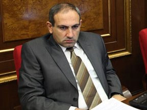 Оппозиционный депутат Пашинян о парадоксе: Безработица в Армении возросла – числ