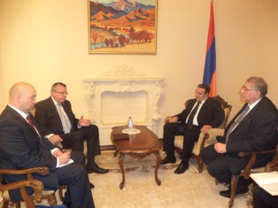 Ոչ մի երկիր միայնակ չի կարող պայքարել թմրանյութերի ապօրինի շրջանառության դեմ . Մ