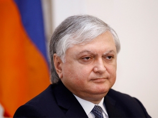 Глава МИД Армении посетит Беларусь