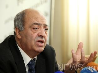 Անընդհատ ղժղժում, վժվժում են չբավարարված կապիկի պես. ՀԳՄ նախագահ