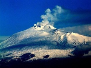 Իտալիայի Էթնա հրաբուխը կրկին ակտիվացել է