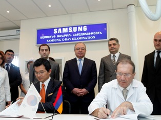 SAMSUNG-ը «Սուրբ Գրիգոր Լուսավորիչ» ԲԿ-ին լիովին նորարար թվային ռենտգենի սարքավո