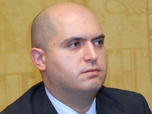 «Հայկական ժամանակ». Աշոտյանին ոչ միայն քաղաքականությունն է հետաքրքրում, այլեւ սե