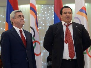 «Հրապարակ». Սերժ Սարգսյանը զրուցել է Գագիկ Ծառուկյանի հետ