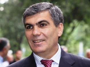 «Հրապարակ». Ովքե՞ր են այցելել Վազգեն Սարգսյանի տուն հոկտեմբերի 27-ից հետո