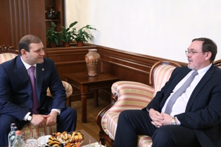 Мэр Еревана Тарон Маркарян и посол России обсудили партнерские отношения
