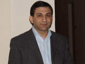 «Արաբկիրցի Զորիկը» վերադարձել է. Նա 60-ական րոպե է խնդրում վարչապետից եւ Երեւանի