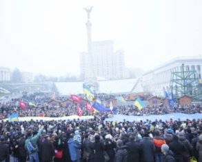 В Киеве начался 50-тысячный митинг за евроинтеграцию