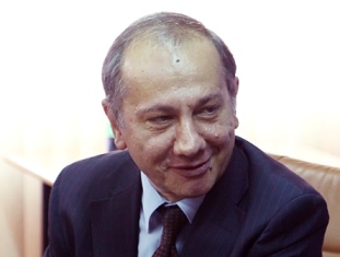 «Հրապարակ». Էկոնոմիկայի նախարարության ճոխ ճաշկերույթները