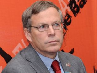 Хефферн: США продолжат углублять отношения с Арменией