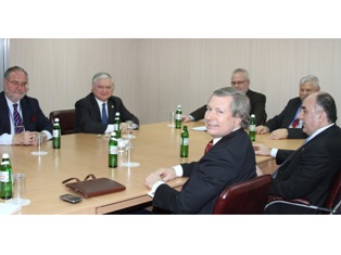 Կիեւում կայացել է Հայաստանի, Ադրբեջանի ԱԳ նախարարների եւ ԵԱՀԿ Մինսկի խմբի համանա