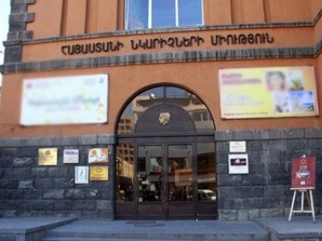 Նկարիչների միության նախագահի թեկնածուն կոչ է անում դուրս գալ կոմսոմոլային մտածող