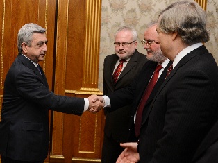 Սերժ Սարգսյանն ընդունել է ԵԱՀԿ ՄԽ համանախագահներին (ֆոտո)